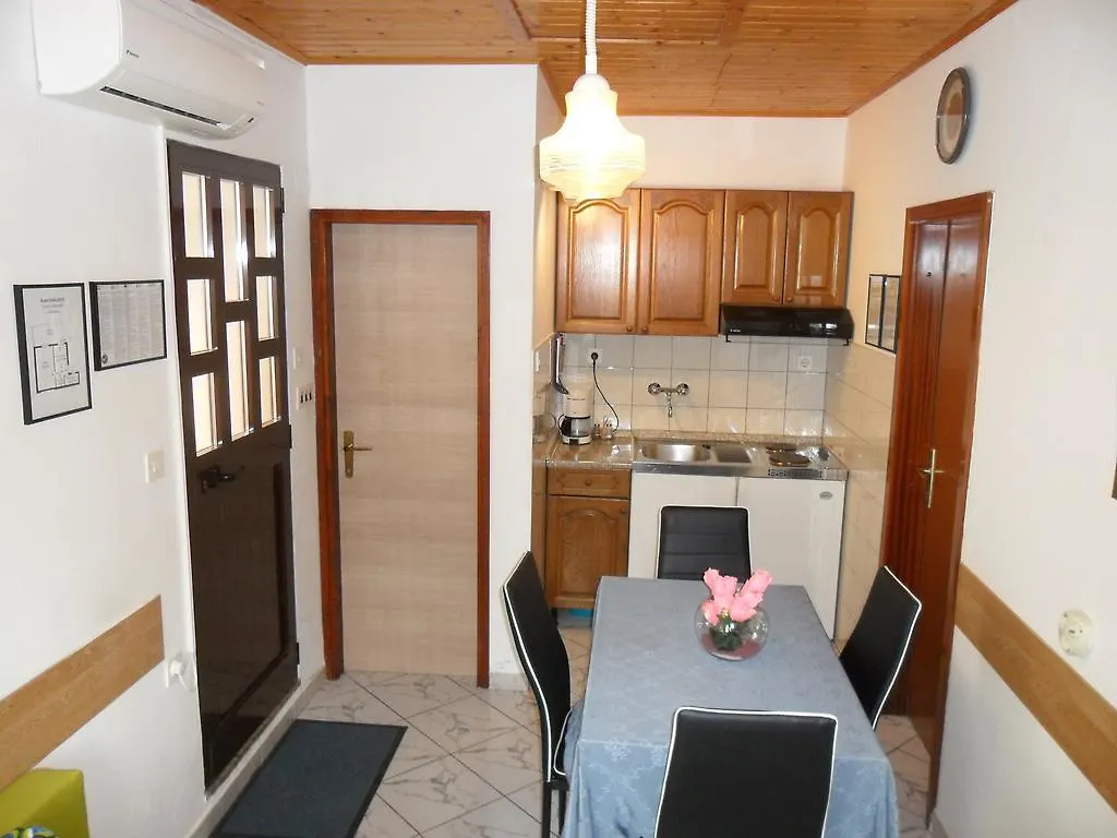 Vile Park Apartments Porec 0*,